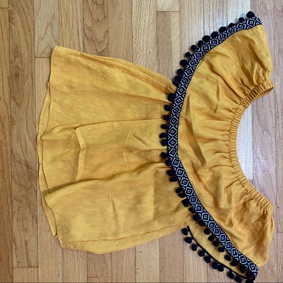 THML Katherine Pom Trim Off the Shoulder Top - Picture 5 of 5